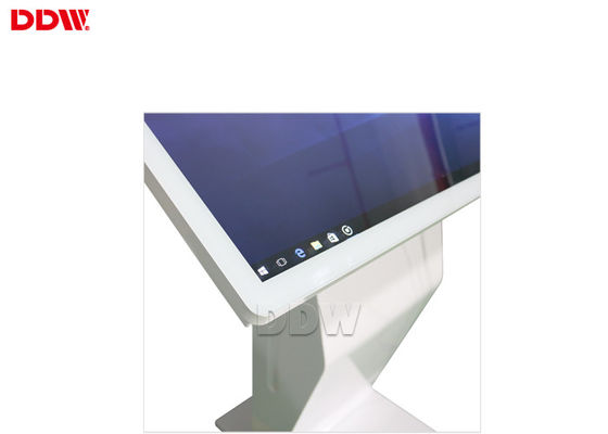 स्वयं सेवा टर्मिनल टच स्क्रीन कियोस्क डिजिटल साइनेज जनता की जांच के लिए 1920x1080 DDW-AD6501TK