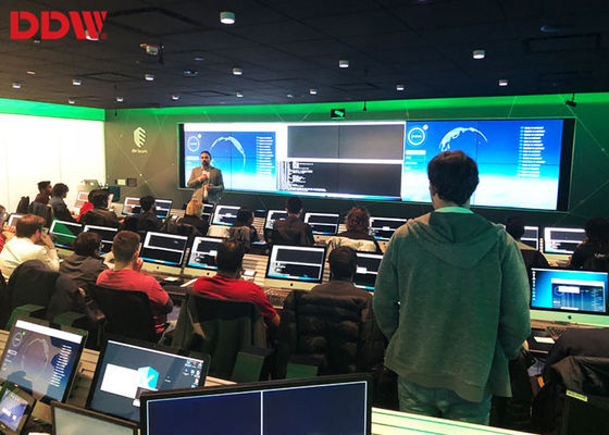 1.7 एमएम नैरो बेज़ेल सीसीटीवी वीडियो वॉल एफएचडी शारीरिक रिज़ॉल्यूशन 1920x1080